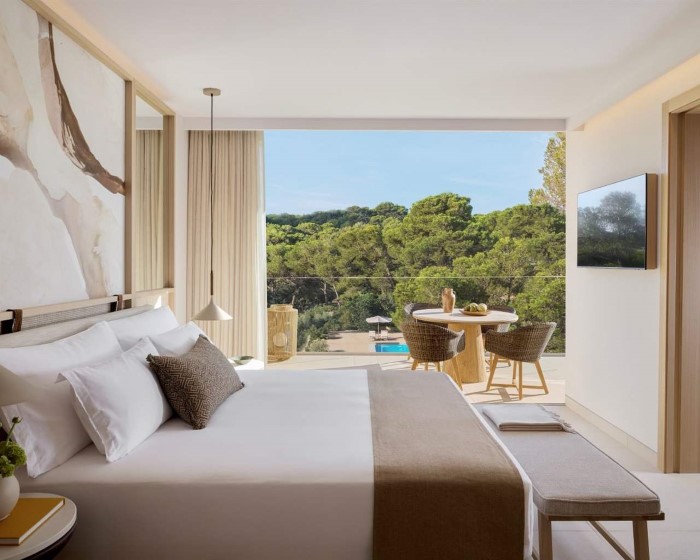 Ikos Porto Petro, Porto petro, Španija — Suite 1 BedRoom Pool View