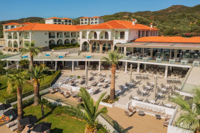 Akrathos Beach Hotel, Uranopolis, Grčka — plaža