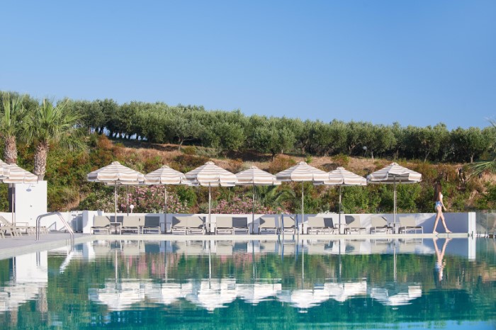 Akrathos Beach Hotel, Uranopolis, Grčka — plaža