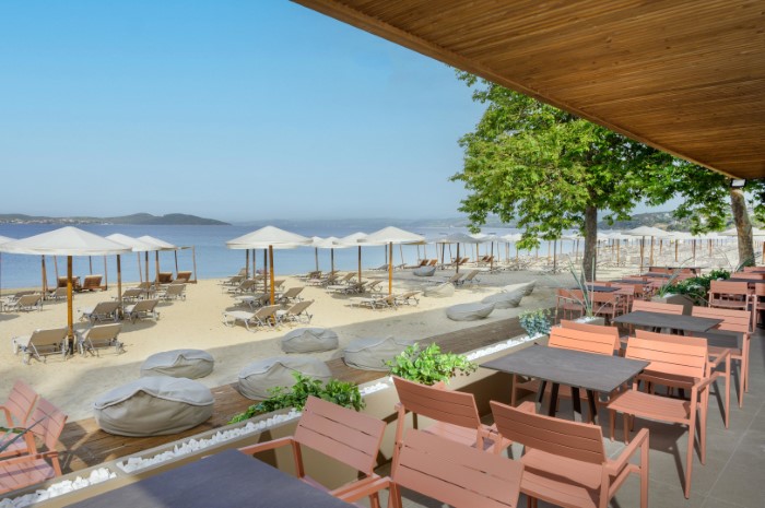 Akrathos Beach Hotel, Uranopolis, Grčka — plaža