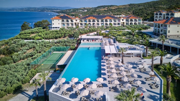 Akrathos Beach Hotel, Uranopolis, Grčka — plaža