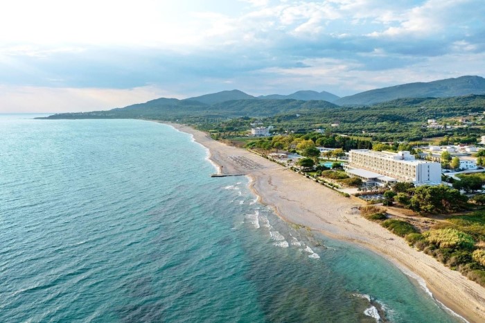 Ninos Grand Beach Hotel & Resort Preveza, Kastrosikija, Grčka — plaža