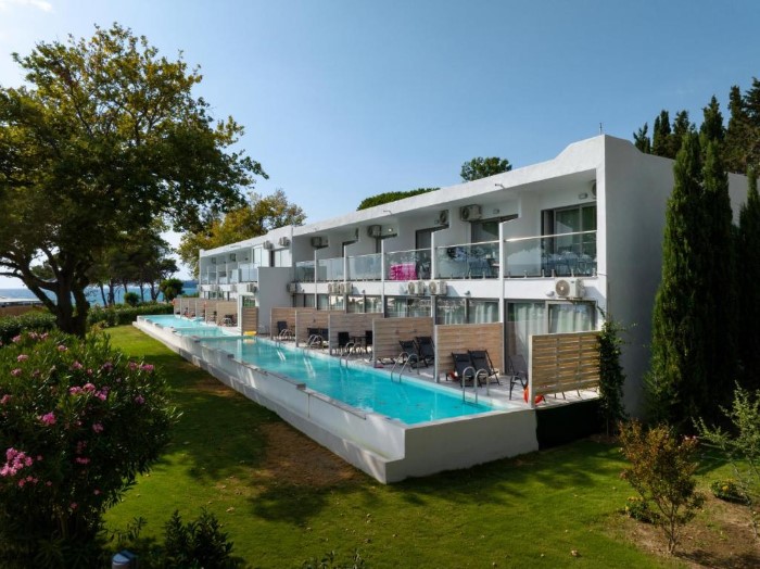 Ninos Grand Beach Hotel & Resort Preveza, Kastrosikija, Grčka — plaža