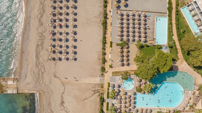Ninos Grand Beach Hotel & Resort Preveza, Kastrosikija, Grčka — plaža
