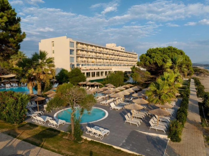 Ninos Grand Beach Hotel & Resort Preveza, Kastrosikija, Grčka — plaža