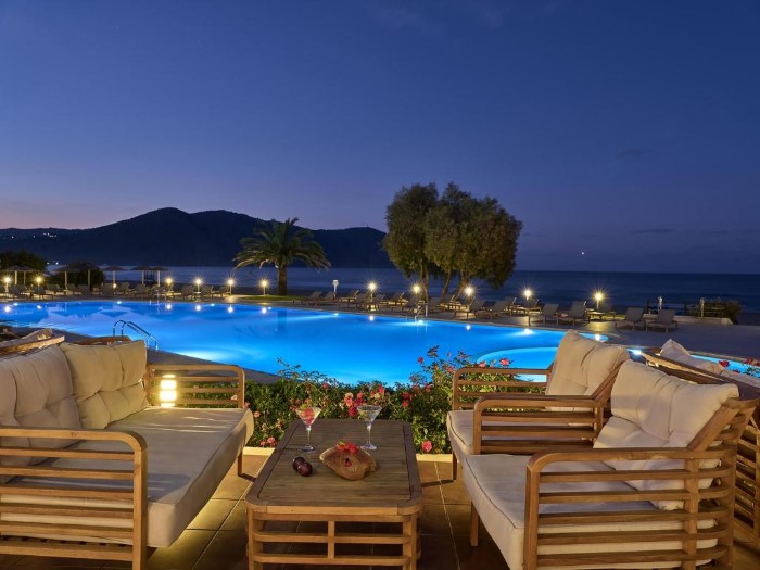 Pilot Beach Resort Chania, Hania, Grčka — plaža