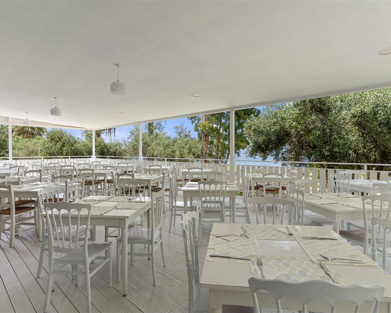 Calamos Family Club Beach Hotel By Anayia All-Inclusive Resorts, Grčka — plaža