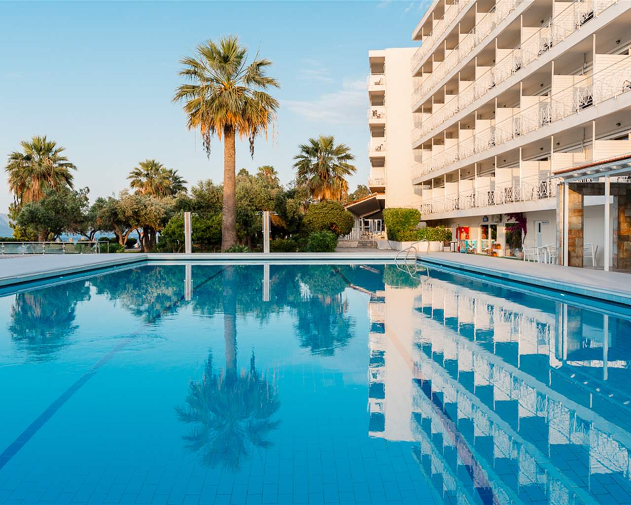 Calamos Family Club Beach Hotel By Anayia All-Inclusive Resorts, Grčka — plaža