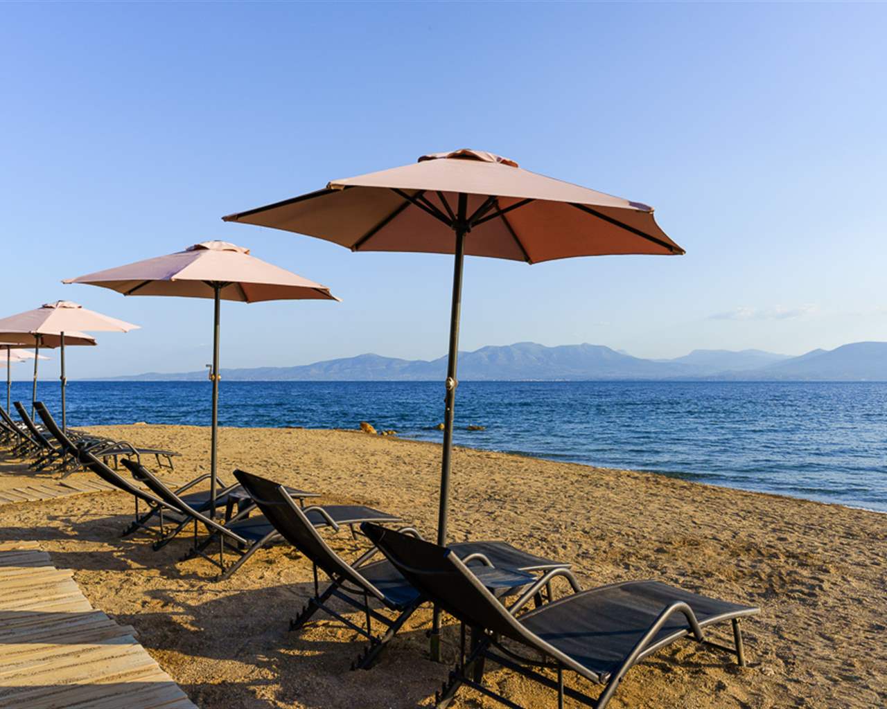 Calamos Family Club Beach Hotel By Anayia All-Inclusive Resorts, Grčka — plaža