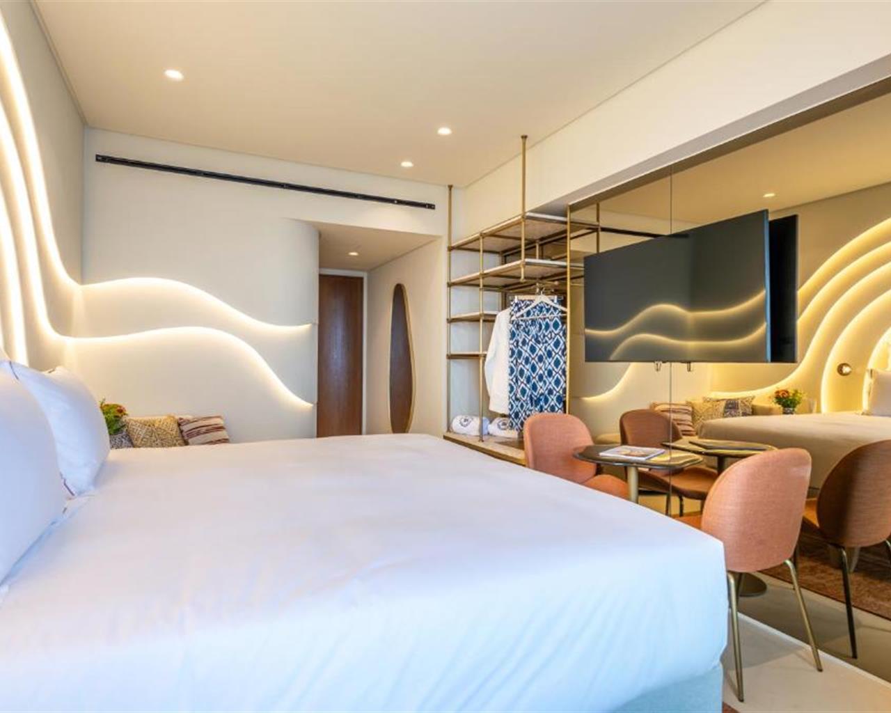 Isla Brown Corinthia Resort & Spa, Curio Collection by Hilton, Agii Teodori, Grčka — Double for Single Use Classic Inland View