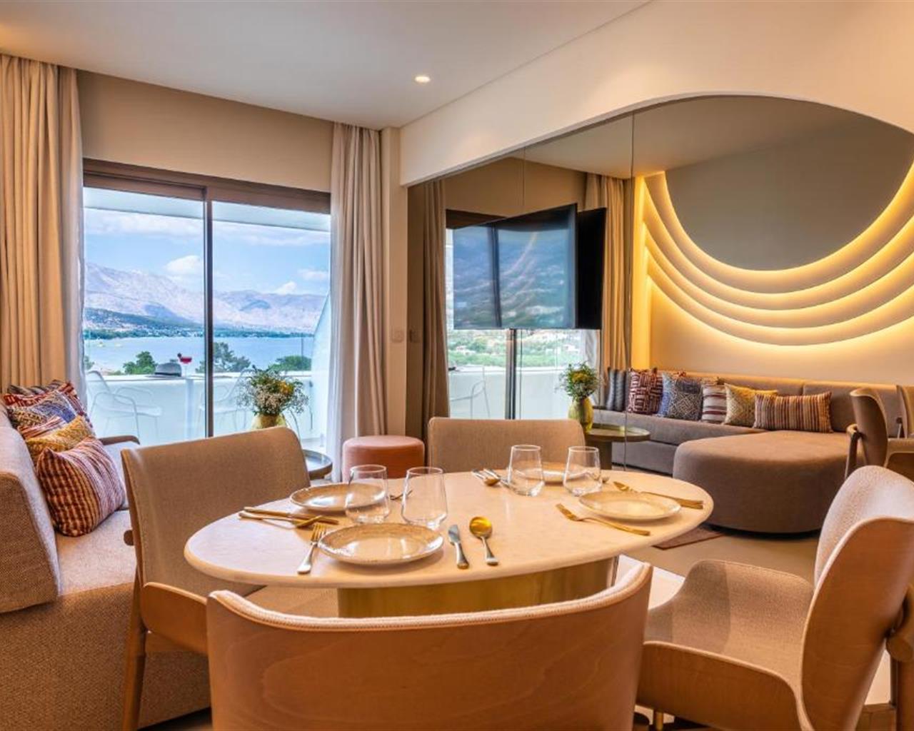 Isla Brown Corinthia Resort & Spa, Curio Collection by Hilton, Agii Teodori, Grčka — Suite Executive with balcony Sea View