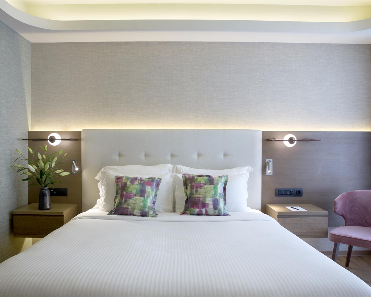 Zeus Essence Wyndham Athens Residence, Monastiraki, Grčka — Room Double for Single Superior Atrium View