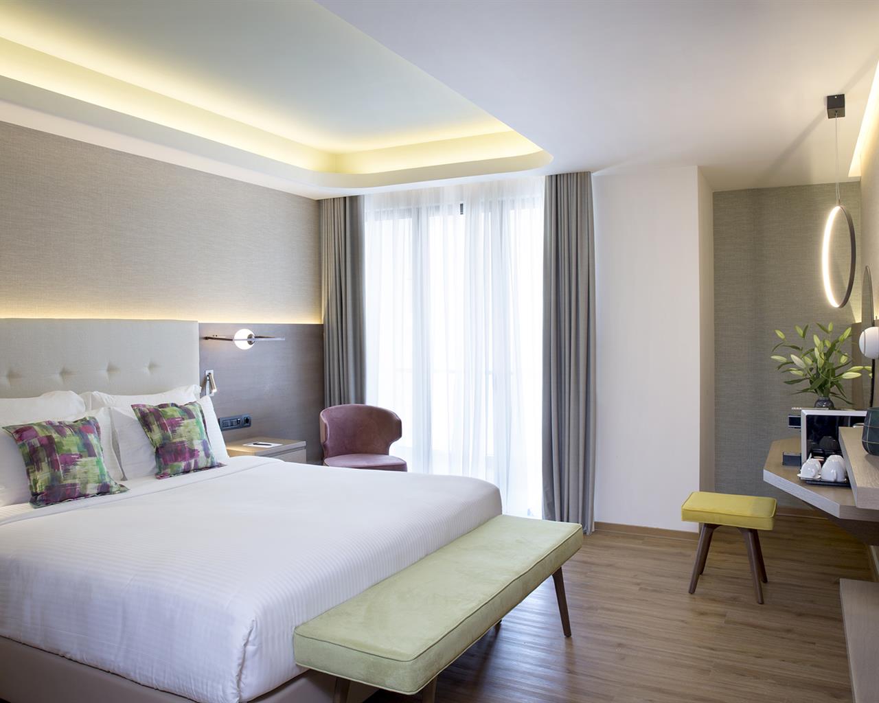 Zeus Essence Wyndham Athens Residence, Monastiraki, Grčka — Room Superior City View