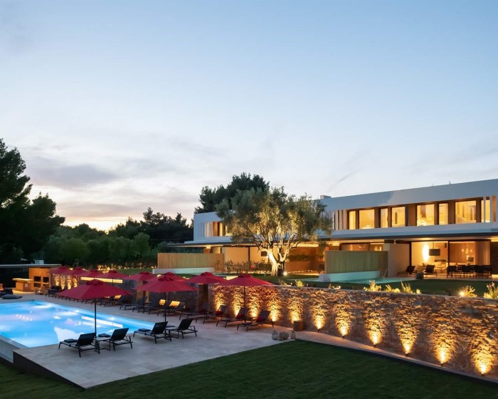 Amantes Villas & Suites, Nikiti