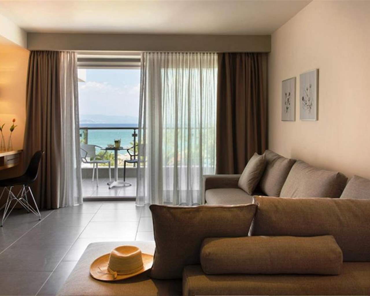 Ostria Sea Side Hotel, Hanioti, Grčka — Suite Ostria Side Sea View