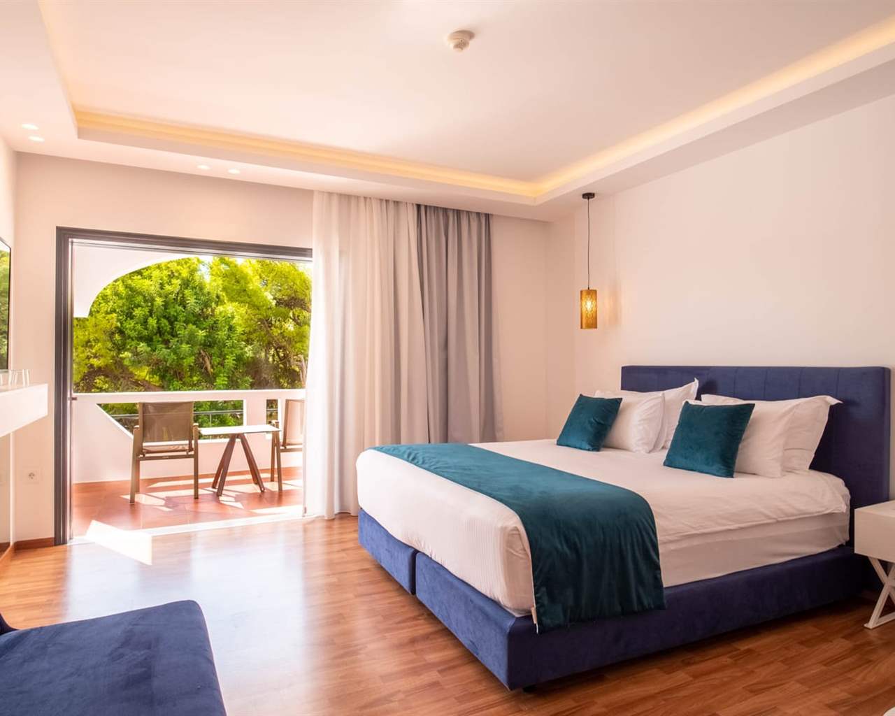 Wyndham Loutraki Poseidon Resort, Grčka — Junior Suite Panorama Garden View