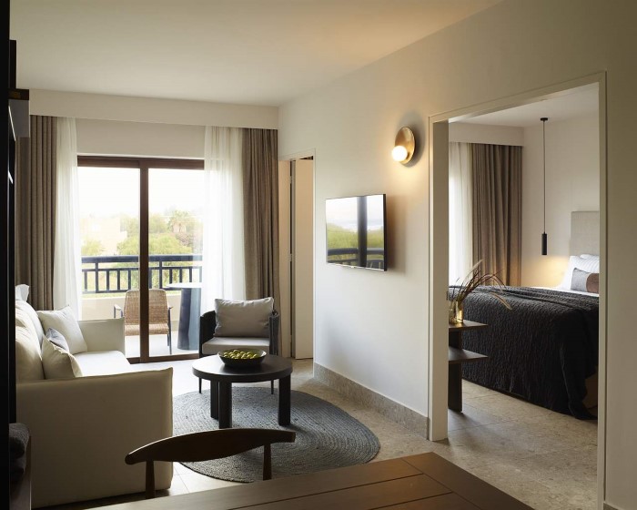 Asterion Suites & Spa - Designed for adults, Platanias, Grčka — Double Room Deluxe Planet Inland View