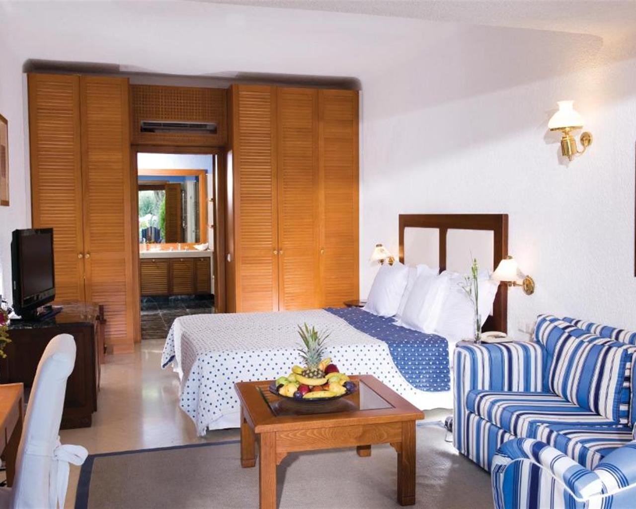 Elounda Bay Palace (Member of The Leading Hotels of the World), Elunda, Grčka — Bungalow  Superior  /Splendid Club Side Sea View