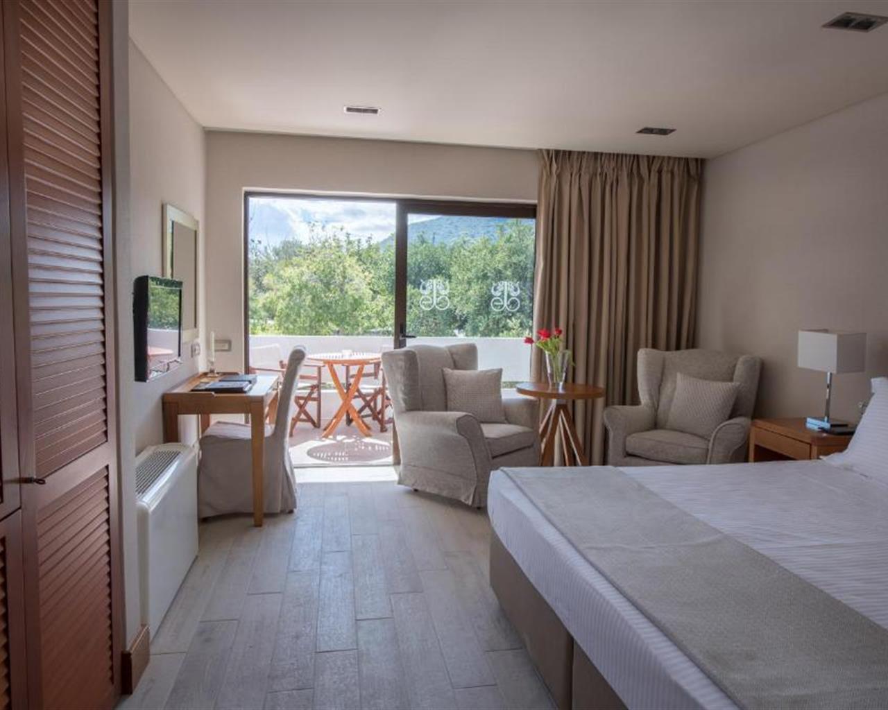 Elounda Bay Palace (Member of The Leading Hotels of the World), Elunda, Grčka — Room Classic  /Splendid Club Mountain View