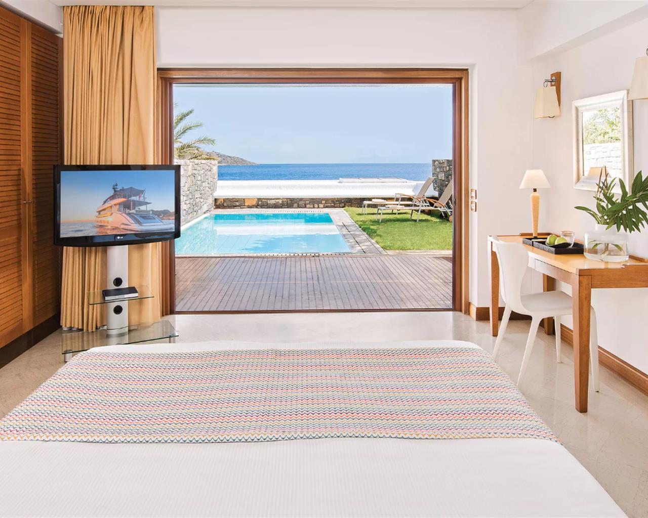 Elounda Beach Hotel & Villas (Member of The Leading Hotels of the World), Elunda, Grčka — Bungalow Luxury OLD/for Single use with a Private Heated Pool Sea View