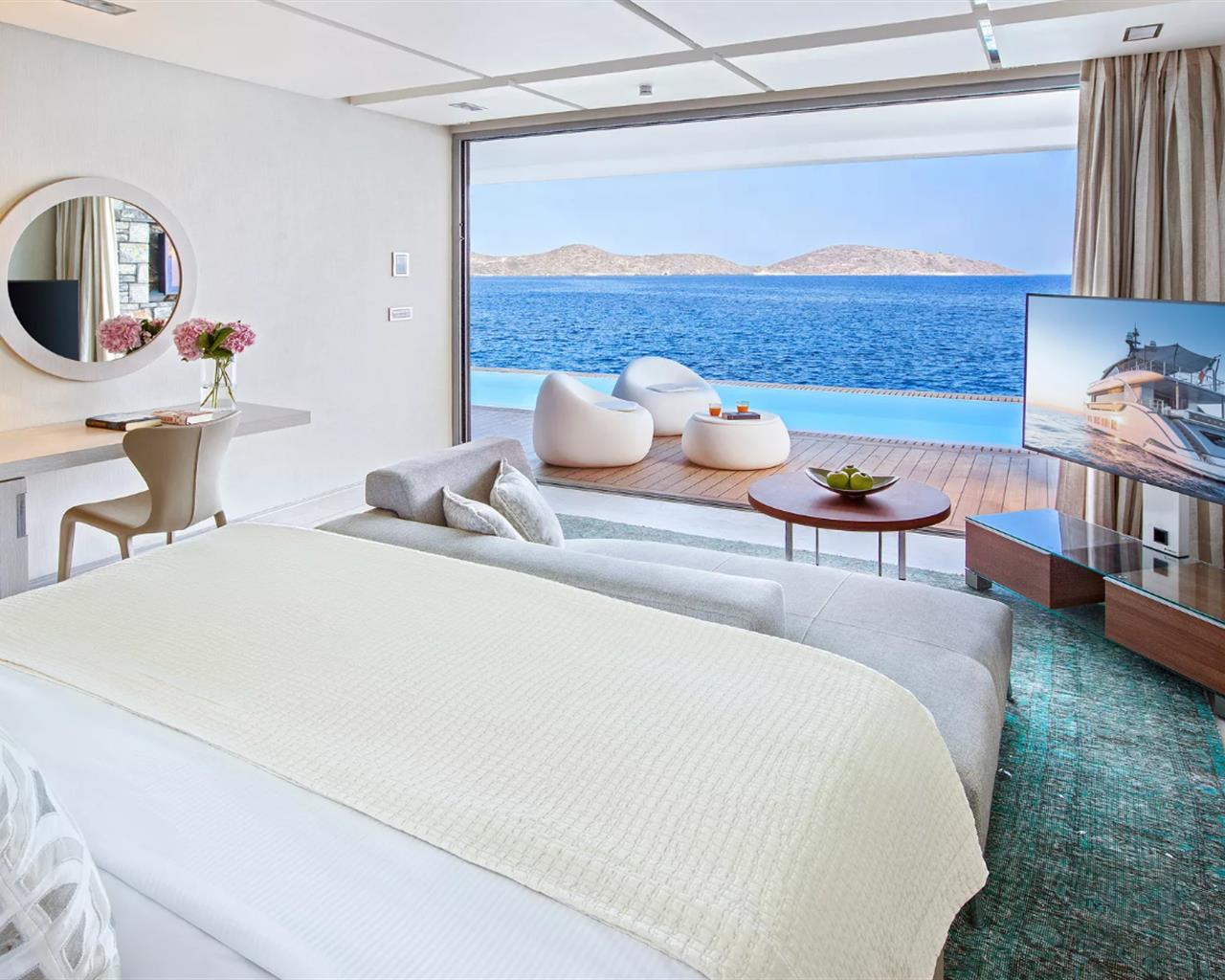 Elounda Beach Hotel & Villas (Member of The Leading Hotels of the World), Elunda, Grčka — Junior Suite  Premium Private Pool /The Waterfront Dream Line Water Front