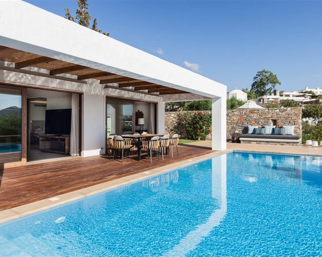 Elounda Mare Hotel, Relais & Chateaux, Elunda, Grčka — Villa 4 BedRoom Private Pool Minoan Palace/ Legendary Sea View