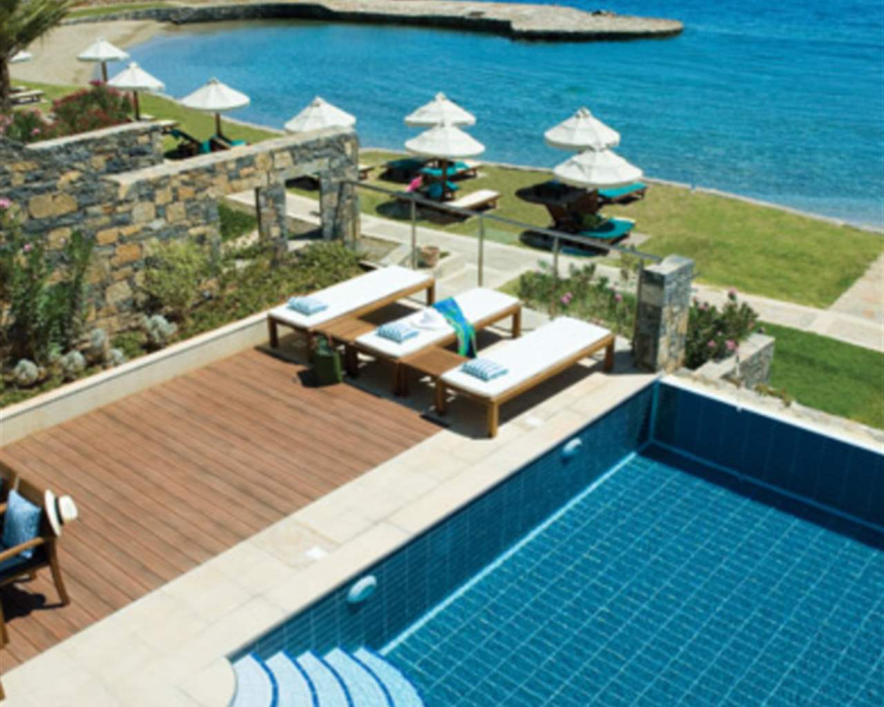 Elounda Peninsula Luxury Resort, Elunda, Grčka — Villa Private Pool "Chrysi" Four Double & One Single Bedroom /Diamond Residences