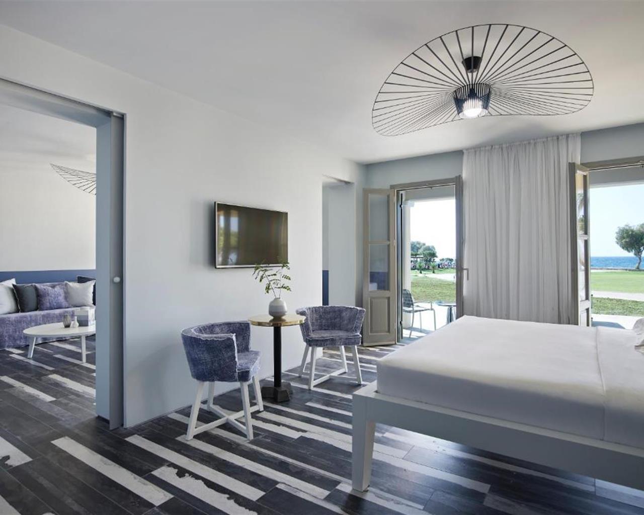 Kalimera Kriti Hotel & Village Resort, Sisi, Grčka — Suite 1 BedRoom Luxury Hotel/Bungalow (separate living room/2 bathrooms) Renovated Sea View