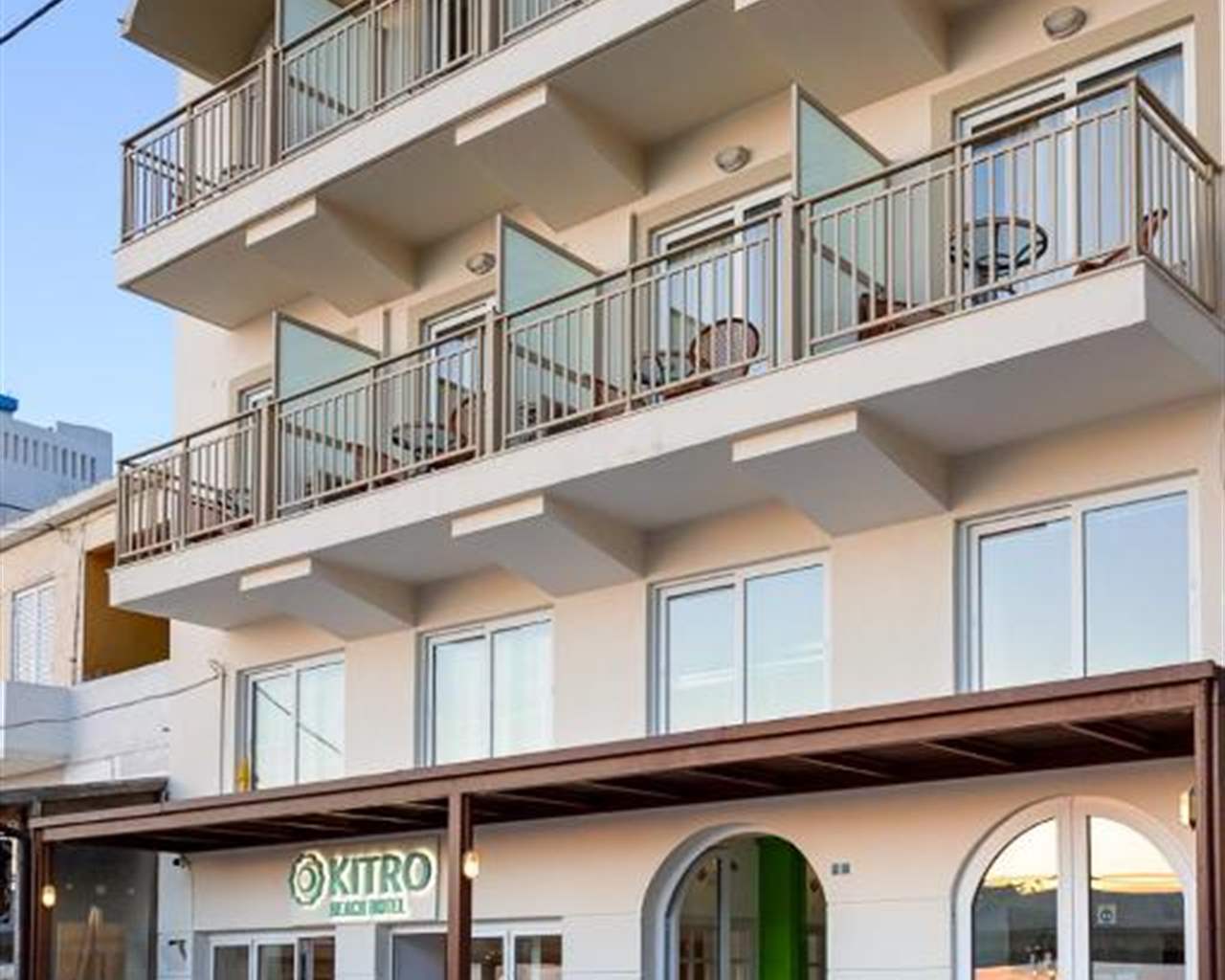 Kitro Beach Hotel-Adult Only, Agios Nikolaos, Grčka — plaža