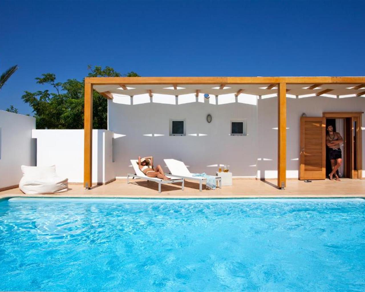 Minos Beach Art Hotel, Agios Nikolaos, Grčka — Bungalow  Superior Private Pool Sea Front
