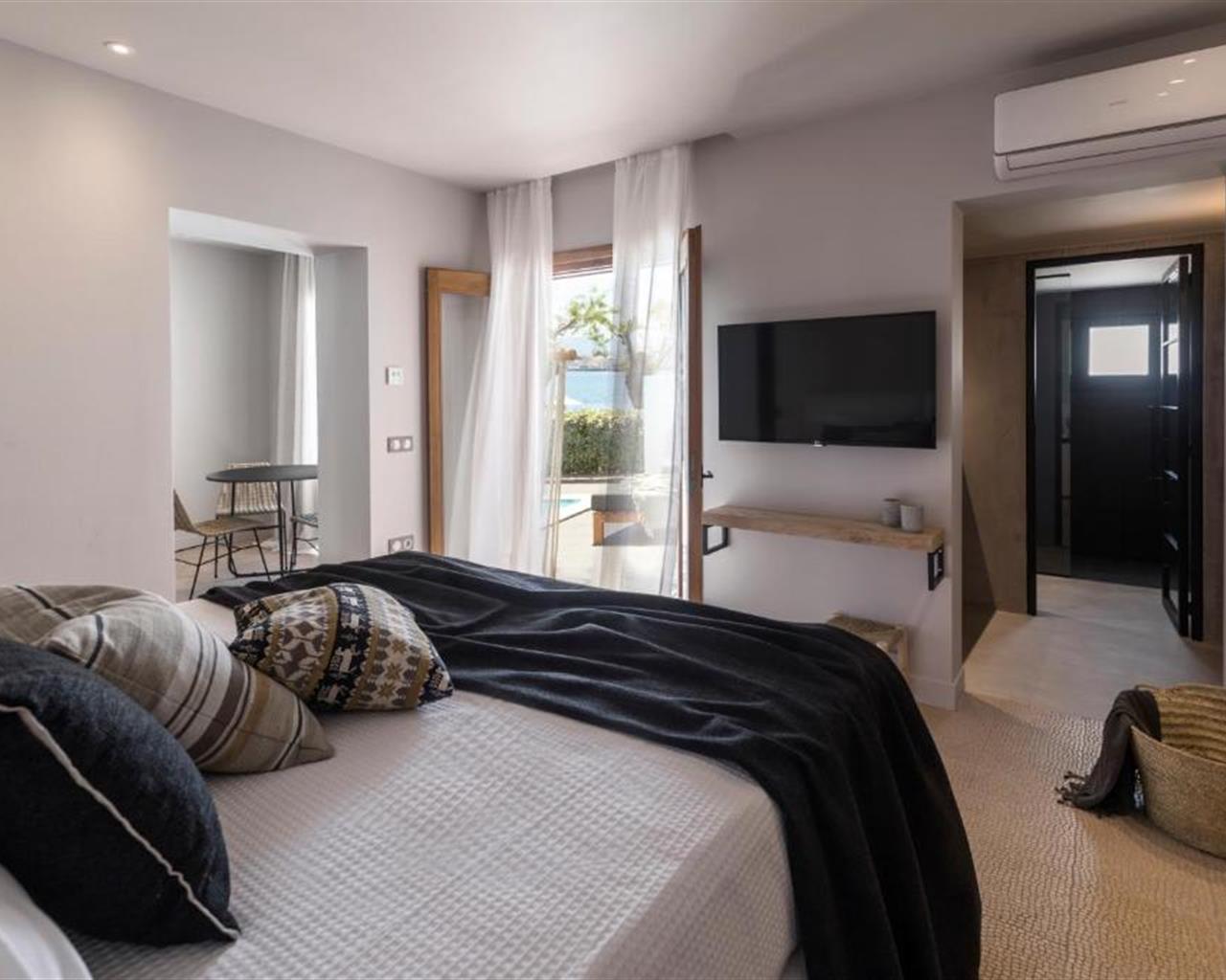 Minos Beach Art Hotel, Agios Nikolaos, Grčka — Villa 1 BedRoom Private Pool Sea Front