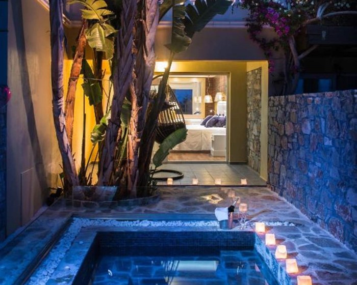 Minos Imperial Luxury Beach Resort Milatos, Milatos, Grčka — Villa 1 BedRoom With Jacuzzi Beachfront/Suites & Villas Collection Sea Front