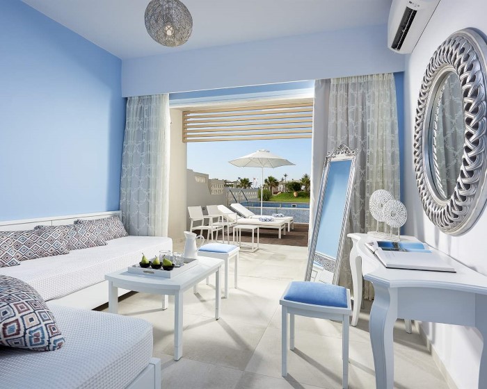 Mythos Palace Resort & Spa, Georgiupolis, Grčka — Junior Suite Swim Up Mythos Junior Suite Beach Front