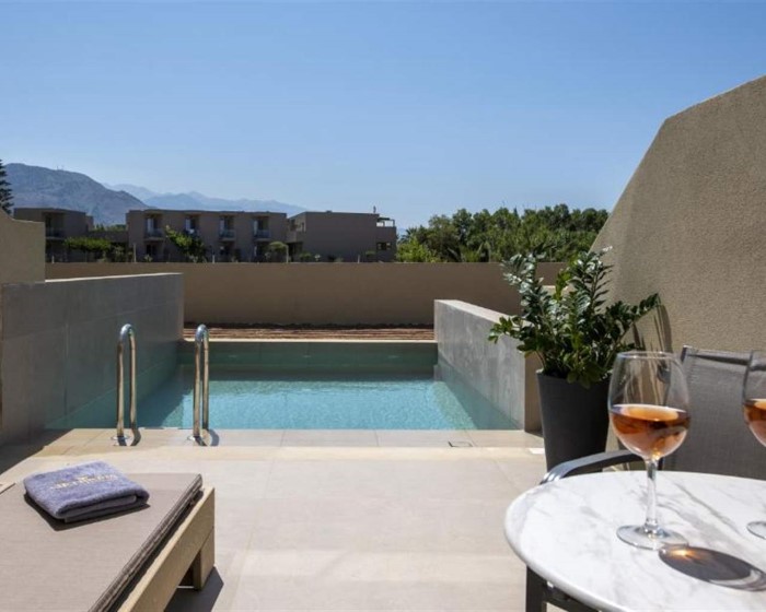 Vantaris Luxury Beach Resort, Georgiupolis, Grčka — Junior Suite For Single Use Individual Pool Junior Suite
