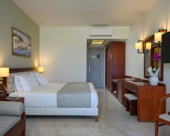 Vantaris Palace, Georgiupolis, Grčka — Double Room Double Room Front Sea View