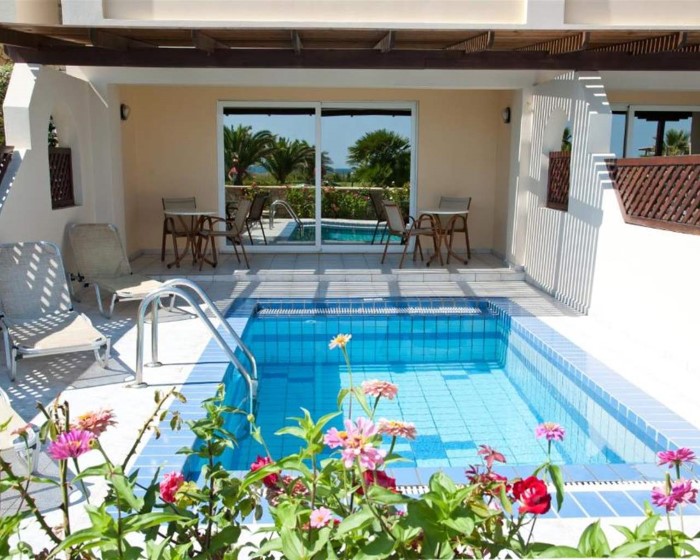 Vantaris Palace, Georgiupolis, Grčka — Junior Suite Private Pool only Terrace Junior Suite