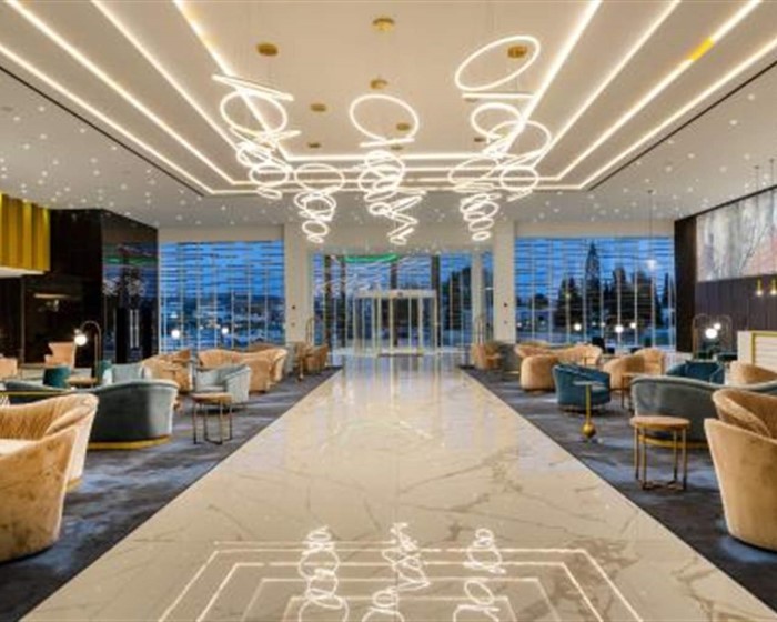 CHRYSOMARE BEACH HOTEL, Aja Napa, Kipar — plaža