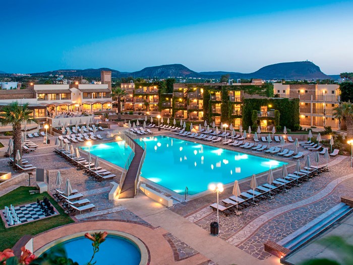 Bella Beach Hotel, Hersonisos, Grčka — plaža