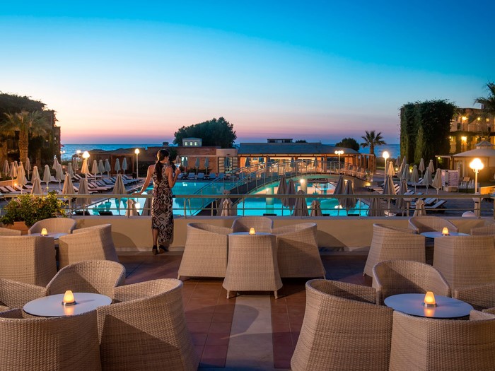 Bella Beach Hotel, Hersonisos, Grčka — plaža
