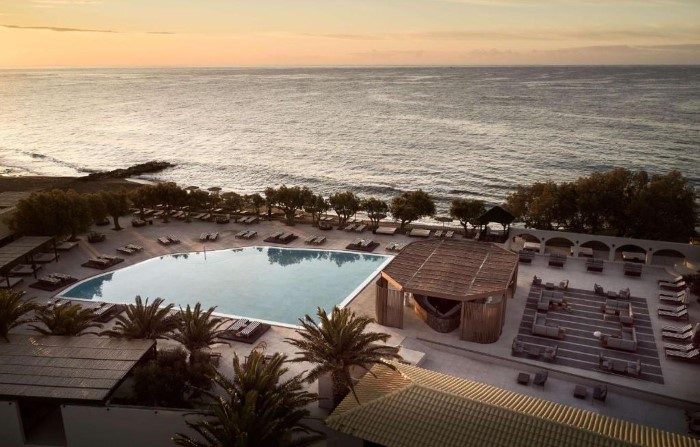 Numo Ierapetra Beach Resort Crete, Curio Collection by Hilton Adults Only (16+), Ierapetra, Grčka — plaža