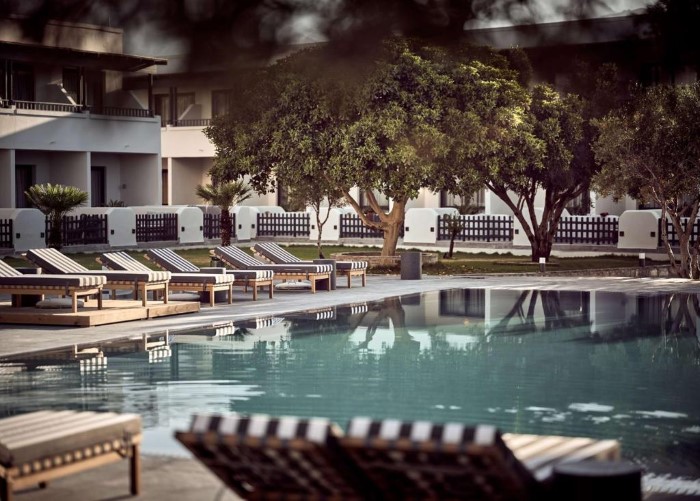 Numo Ierapetra Beach Resort Crete, Curio Collection by Hilton Adults Only (16+), Ierapetra, Grčka — plaža
