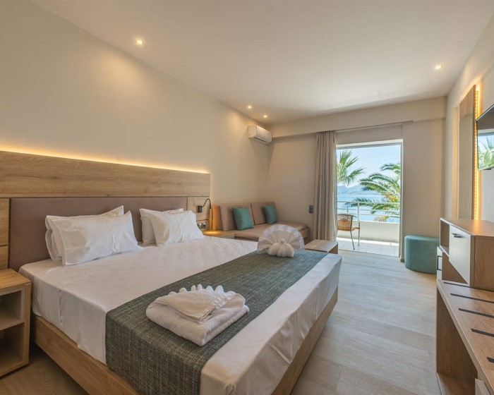 Pappas Hotel, Lutraki, Pefkaki, Grčka — Bungalow Deluxe