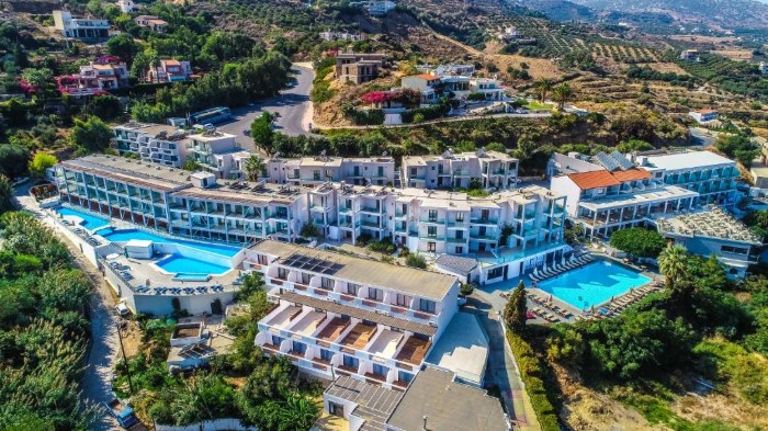 Panorama Village Hotel, Ligaria