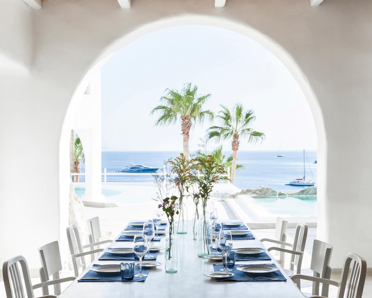 Mykonos Blu Grecotel Boutique Resort, Psaru, Grčka — restoran