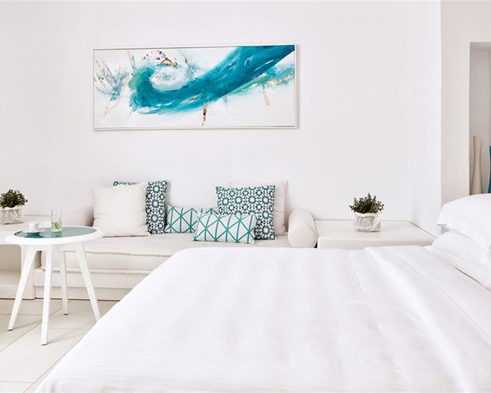 Myconian Ambassador Relais & Chateaux, Psaru, Grčka — Suite Azure with Outdoor Jacuzzi Sea View