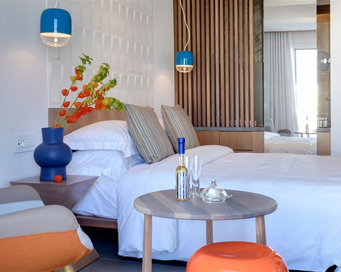 Myconian Korali Relais & Chateaux, Petinaros, Grčka — Double Room Deluxe INOPOS Land View