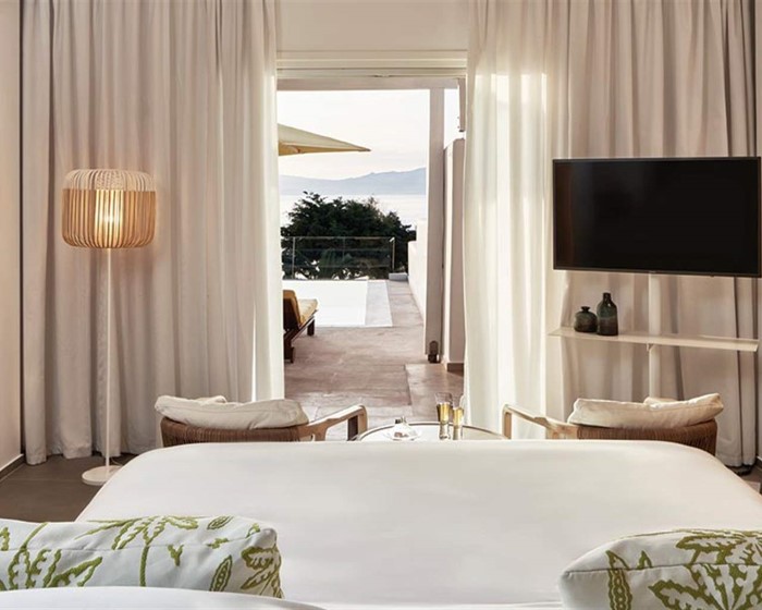 Myconian Korali Relais & Chateaux, Petinaros, Grčka — Junior Suite ERA with Private Pool Sea View
