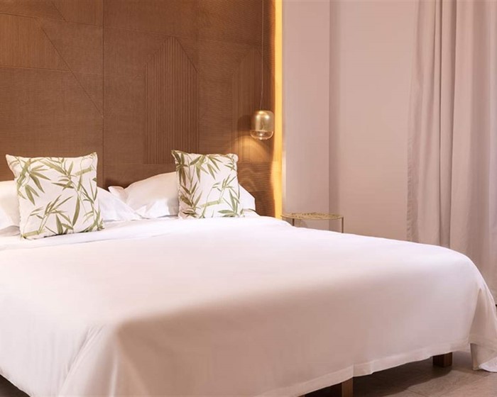 Myconian Korali Relais & Chateaux, Petinaros, Grčka — Suite CYCLADES with Private Pool & Outdoor Jacuzzi Sea View
