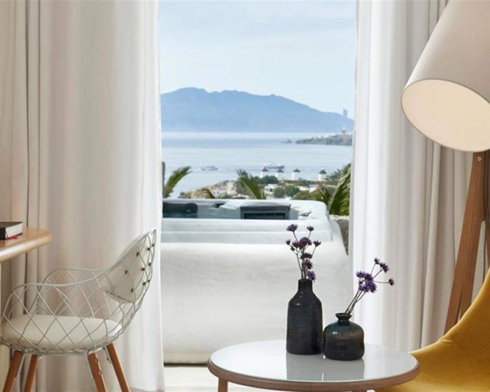 Myconian Kyma, a member of Design Hotels, Petinaros, Grčka — Double Room Superior Aegean with Outdoor Jacuzzi Sea View