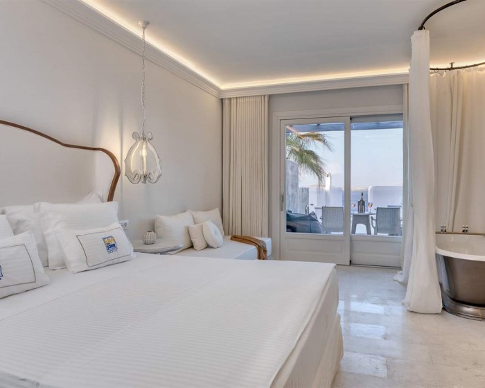 Saint John Hotel Villas & Spa, Ornos, Grčka — Room Premium Aegean with Private Pool Partial Sea View